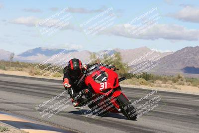 media/Nov-16-2025-Race Pace (Sun) [[8c5fa54630]]/Non Verified Riders (1st 20 Minutes)/3-Turn 3 Inside (11am)/